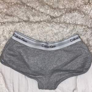 Snygga och samtidigt sköna shorts från Calvin klein sleepwear 🤍🖤