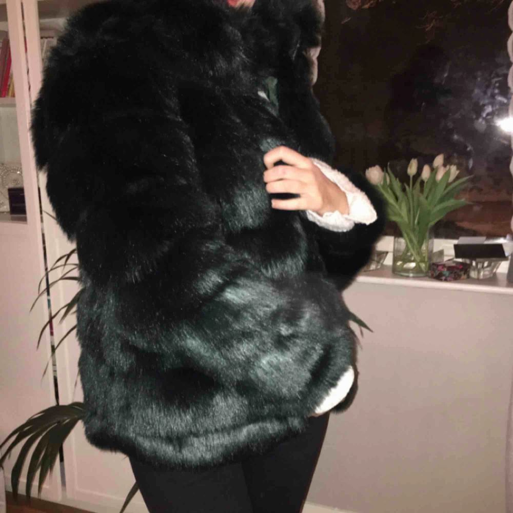 Puffy fur shop coat nelly