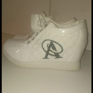  - Helt nya Kilklackar Storlek 38 Kan skickas 