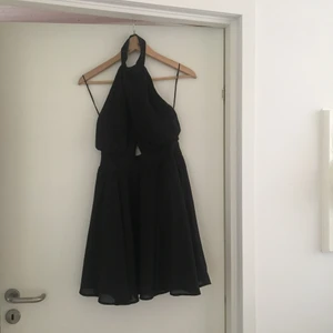  - Fin festklänning från Missguided. Använd en gång. Köparen står för frakt🍹