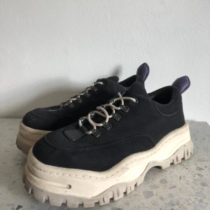  - Eytys Angel Canvas in black. Only used a few times. New condition. Sold out everywhere.  