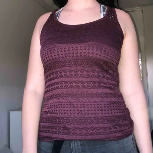  - Linne från amisu. Aldrig använt men ingen prislapp kvar. Tvättar innan frakt. Köparen står för frakten 