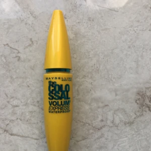 Vattenfast Mascara - Maybelline mascara vattenfast!! Nypris: 140kr +frakt mitt pris: 70kr +frakt 