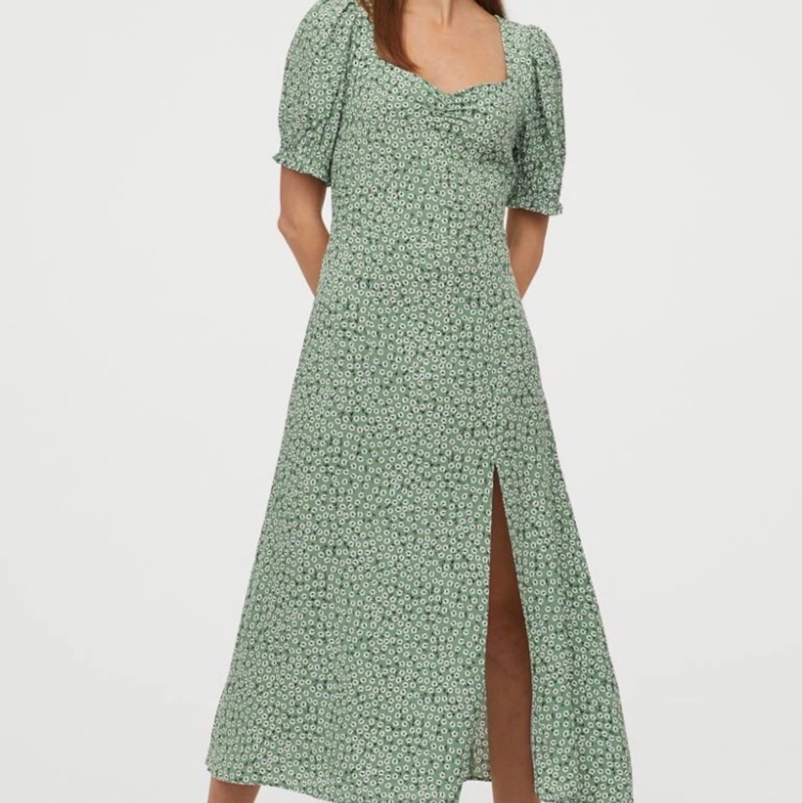 Grön/Blommig klänning HM