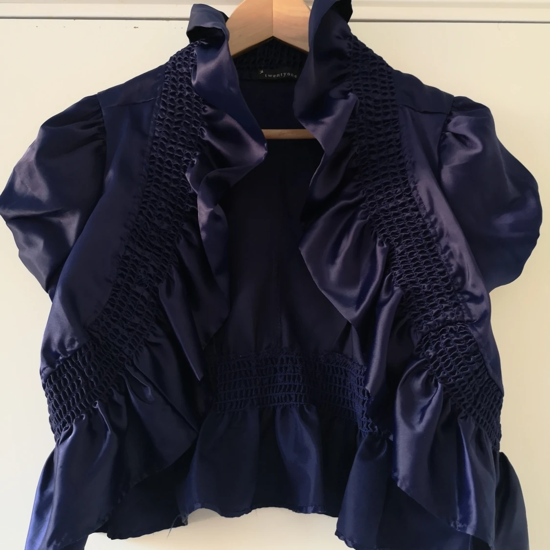 Mörklila cocktailjacka från Forever 21