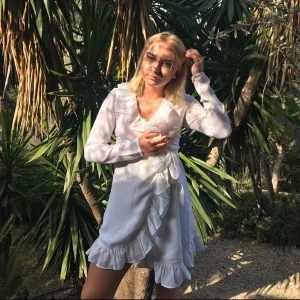 Klänning från Nakd!!! - Jättefin klänning från Nakd! Som ny. Tuvärr för liten för mig. Skriv för fler bilder och disskution om pris! 💓💓