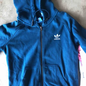  - Som ny adidas Hoodie 