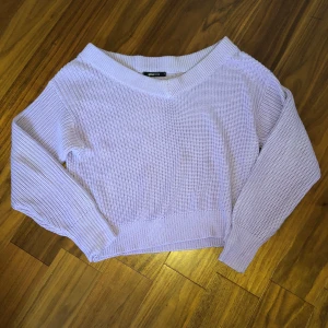 Stl xs - Lila off sholder stickad tröja från Gina💜