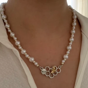 Pärlhalsband - Pärlhalsband✨ -75kr/st (fri frakt) Dm vid frågor och intresse🥰