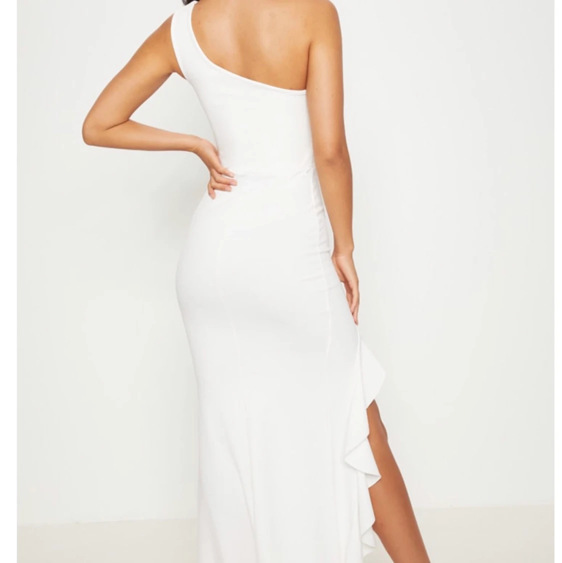 White one shoulder ruffle Hem maxi dress - 90