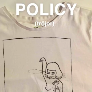 💜 - Hejhej jag säljer tröjor som jag målar själv. De här i bilderna är inte till salu men man kan beställa en liknande, skicka en bild jag kan måla av eller låta mig bestämma❤️ pris varierar 200-300 beroende på vad du vill ha. Jag kan frakta och mötas upp❤️