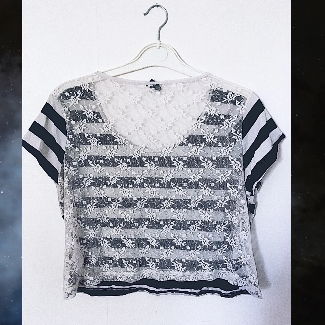 Randig Tröja i Spets - Strl L - 90