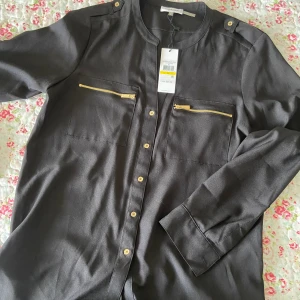 Calvin Klein blus  - Helt nytt calvin Klein blus storlek M 