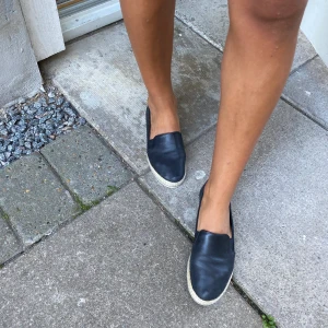 Skor - Helt nya äkta läder skor kvitto finns 