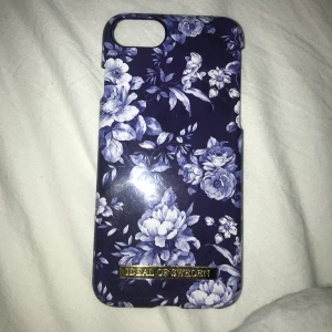 Ideal of Sweden skal - Skal från ideal of Sweden till iPhone 7. Skalen är hela och i nyskick. Det marmorerade är oanvänt. 150 kr st. Kan skickas men köparen står för frakten, nypris 299.