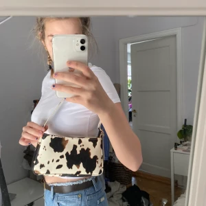 Väska - Säljer en super fin väska. Frakt 39kr