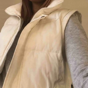  - Jättefin väst från lindex 💕 säljer pga ingen användning men i jättebra skick