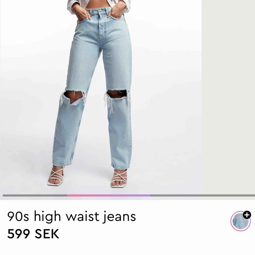 Säljer dessa slutsålda jeans från Gina Tricot. Jag är 1.63 och har därför lagt upp dom. Budgivning om det är flera som är intresserade! . Jeans & Byxor.