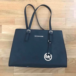  - Nästa aldrig använd, bra skick 