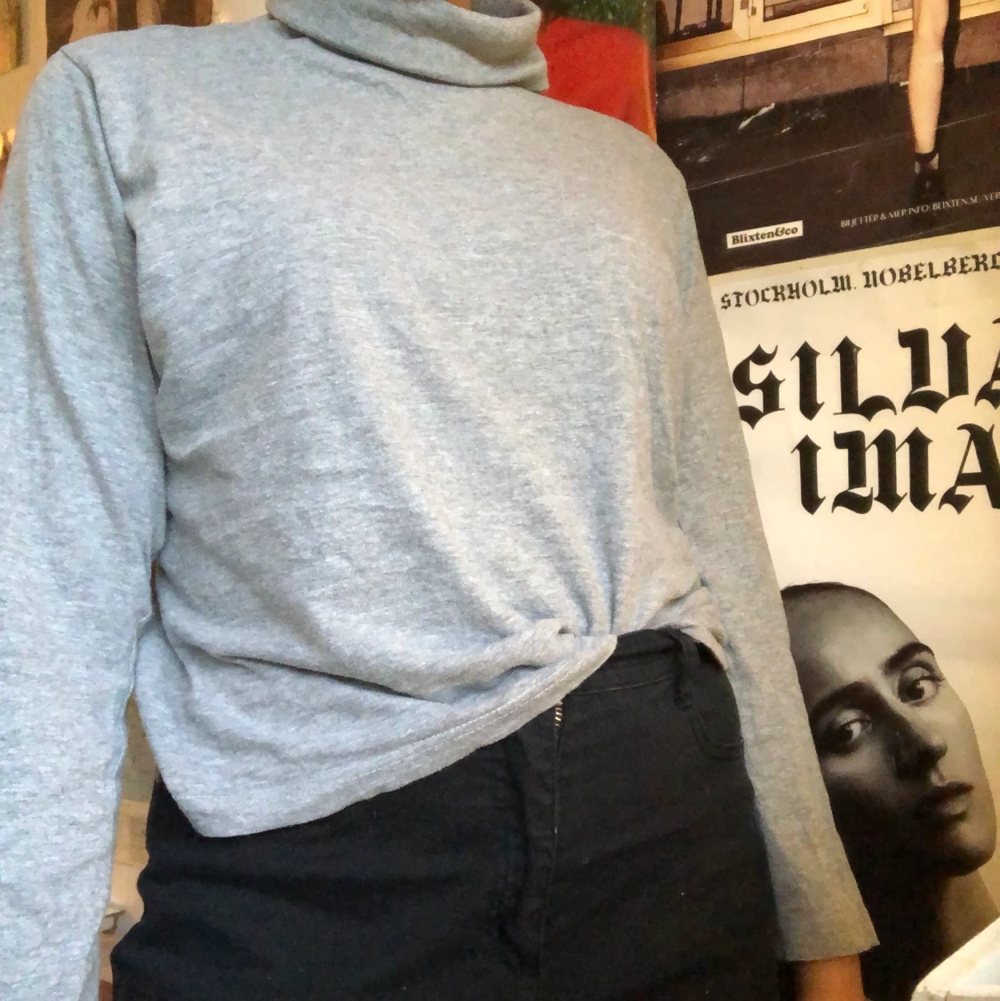 GRÅ TURTLENECK - 90