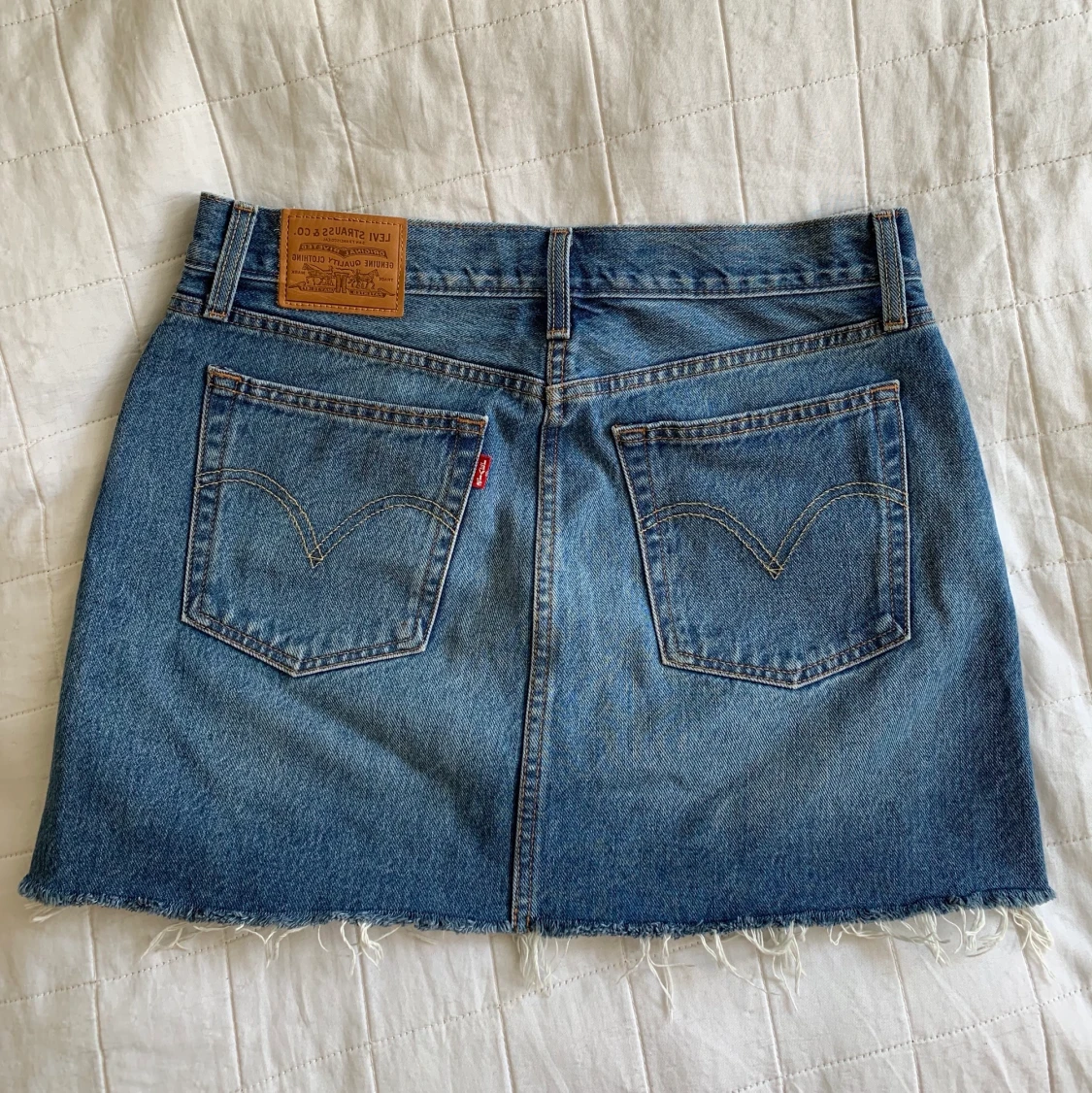 Levi’s jeanskjol  - 90
