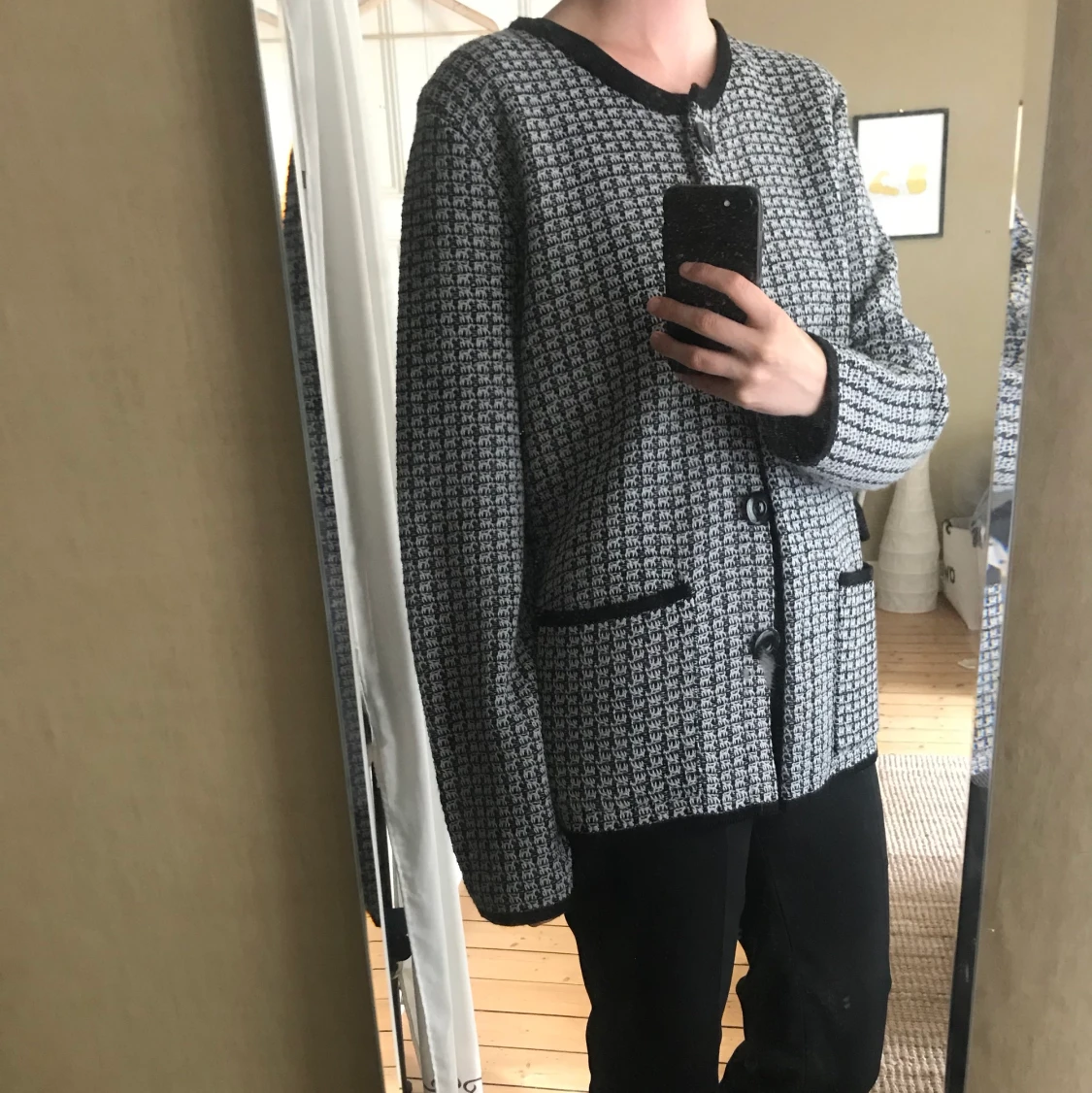 Mönstrad stickad kofta  - 90