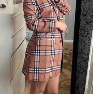 Kostym - Ny kostym. Jacka ock kjol. Storlek S