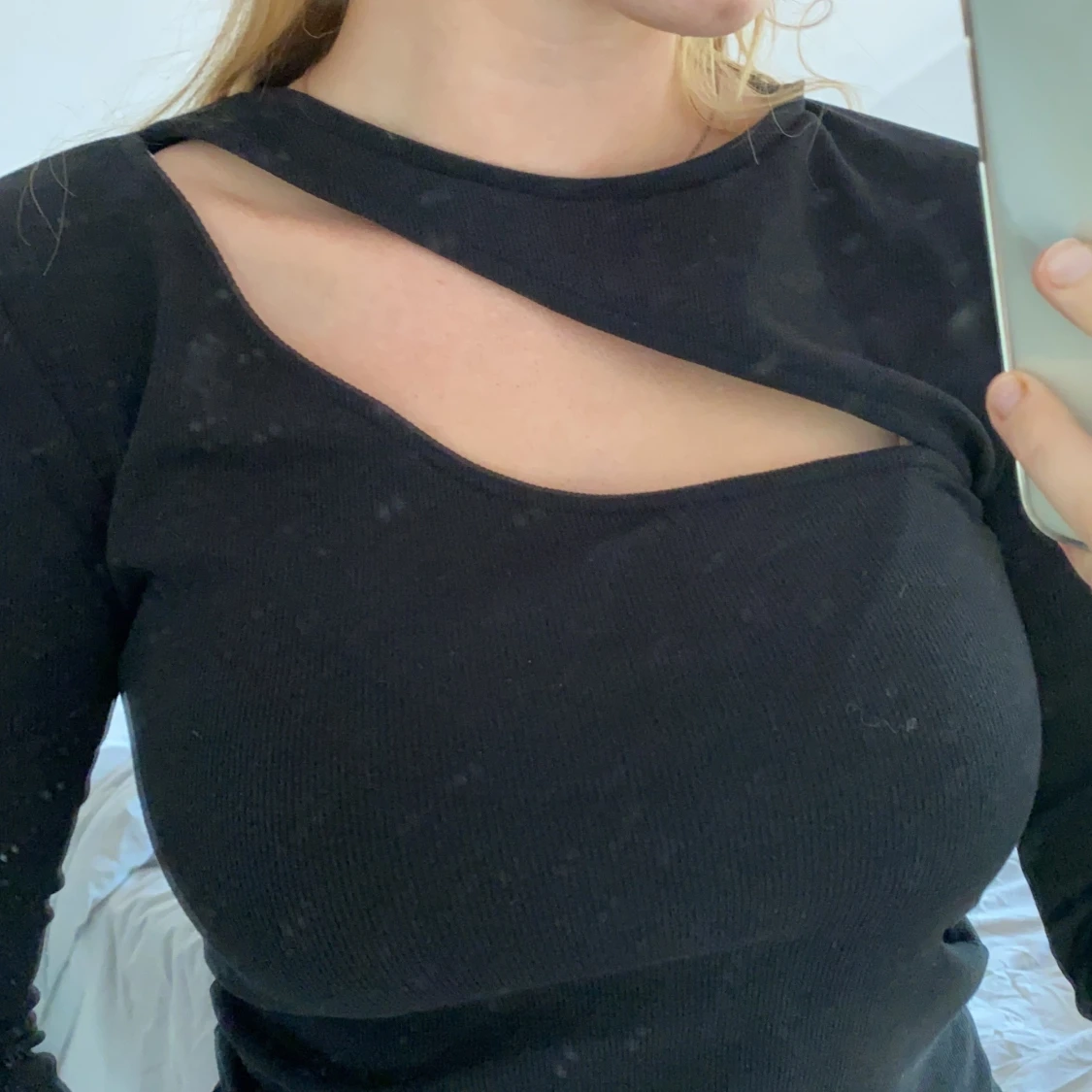 Svart skuren tröja - 90