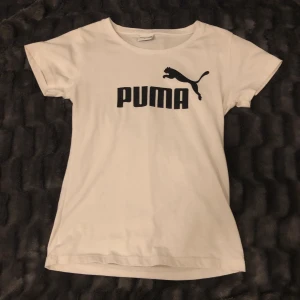 FAKE! - Puma tröja som tyver är fake!
