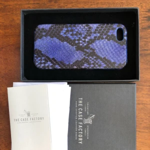  - Skal från the case factory som passar iPhone 5. Som nytt och hur fint som helst!