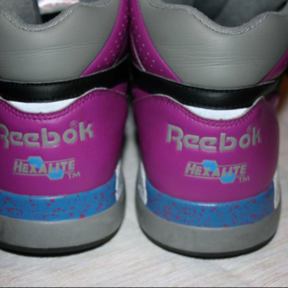Vintage Reebok Reverse Series Jam Hexalite Sneakers High Top Purple Leather i stl 47,använda ett par gånger.. Skor.
