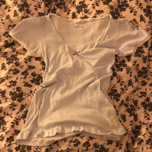  - Fint skick, odd Molly topp, färg ljus blå 