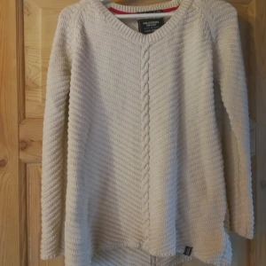  - Grovt sticlad tröja från holebrook. Lite längre bak. 