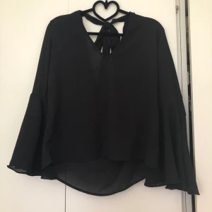 Toppar - Tre olika toppar storlek XS/S