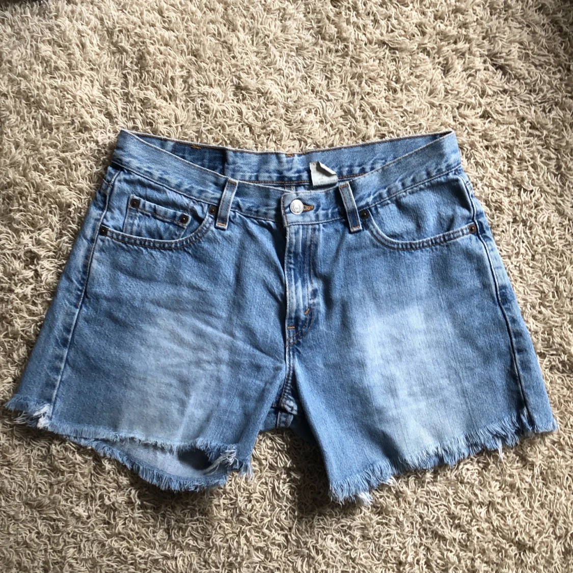 Levis shorts - 90