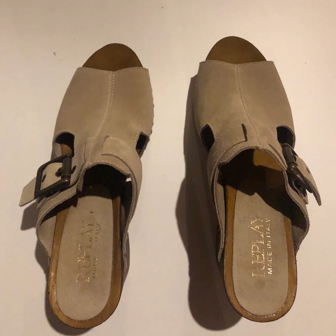 Replay klackar i storlek 39