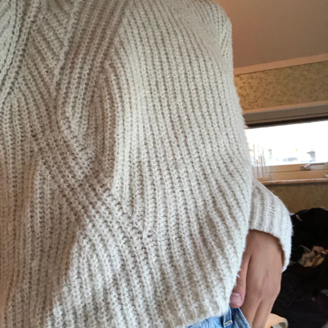 Vit stickat tröja från only - 90
