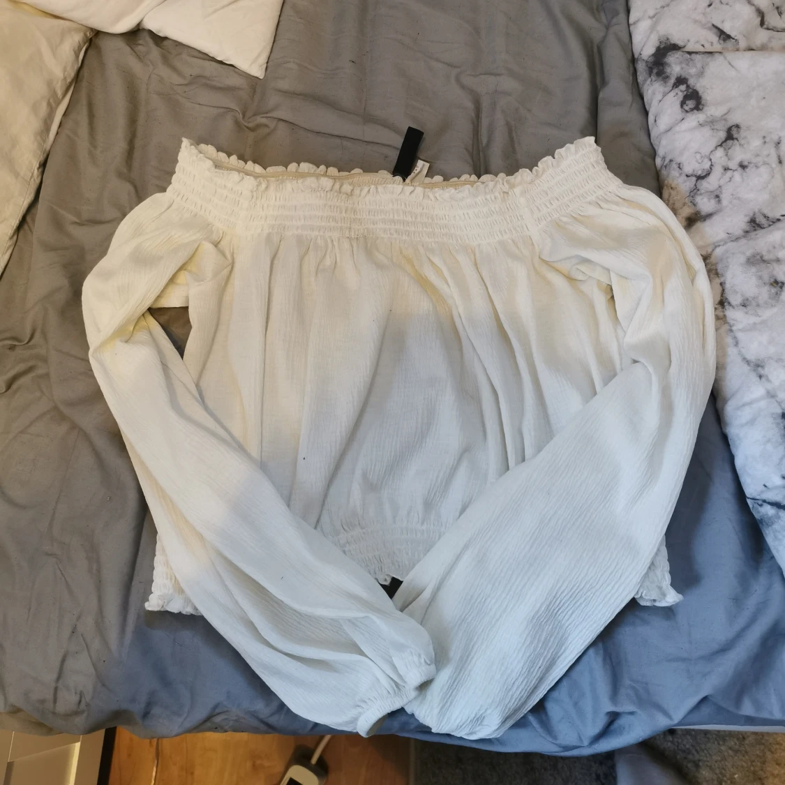 Vit offshoulder topp  - 90