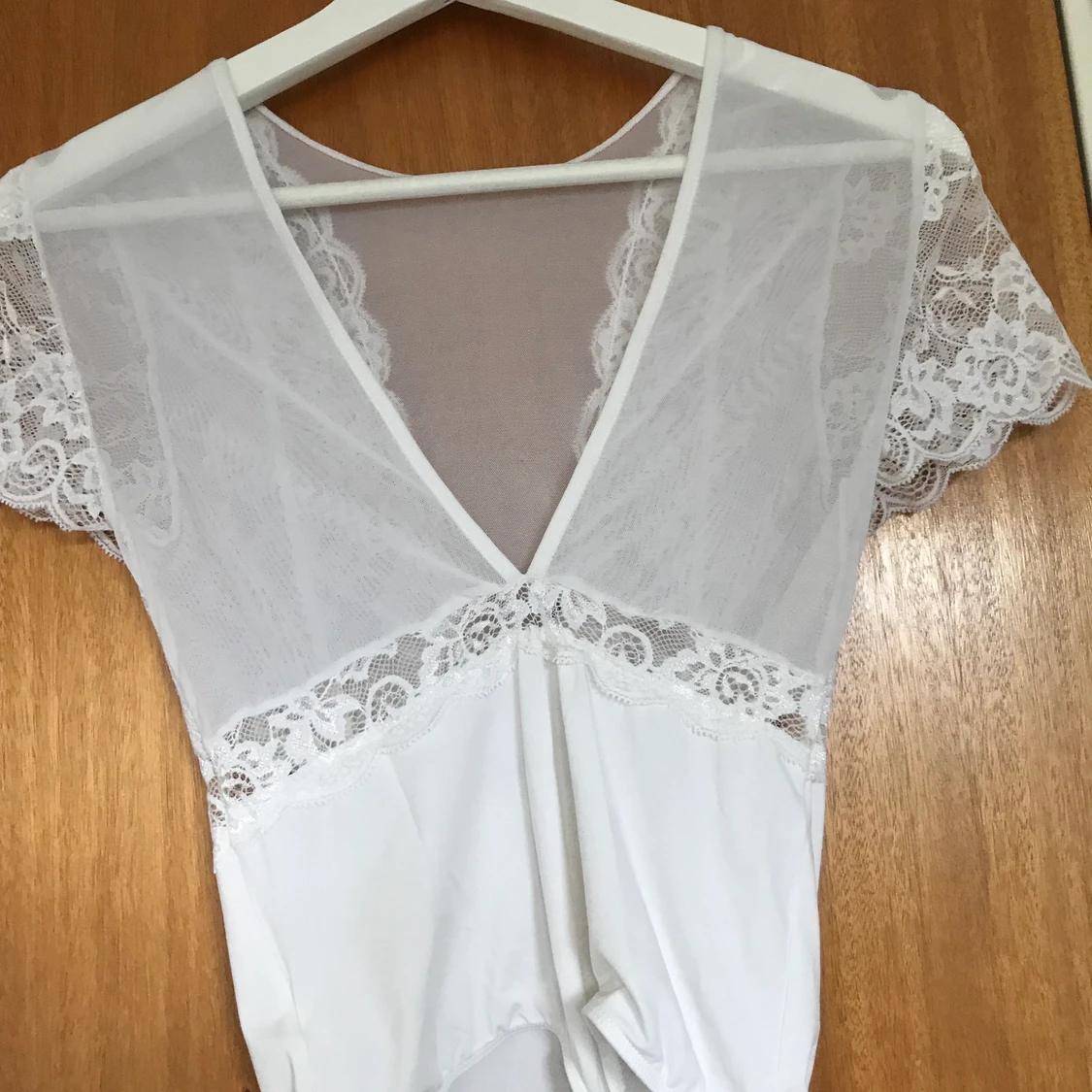 Fin spets boddy  - 90