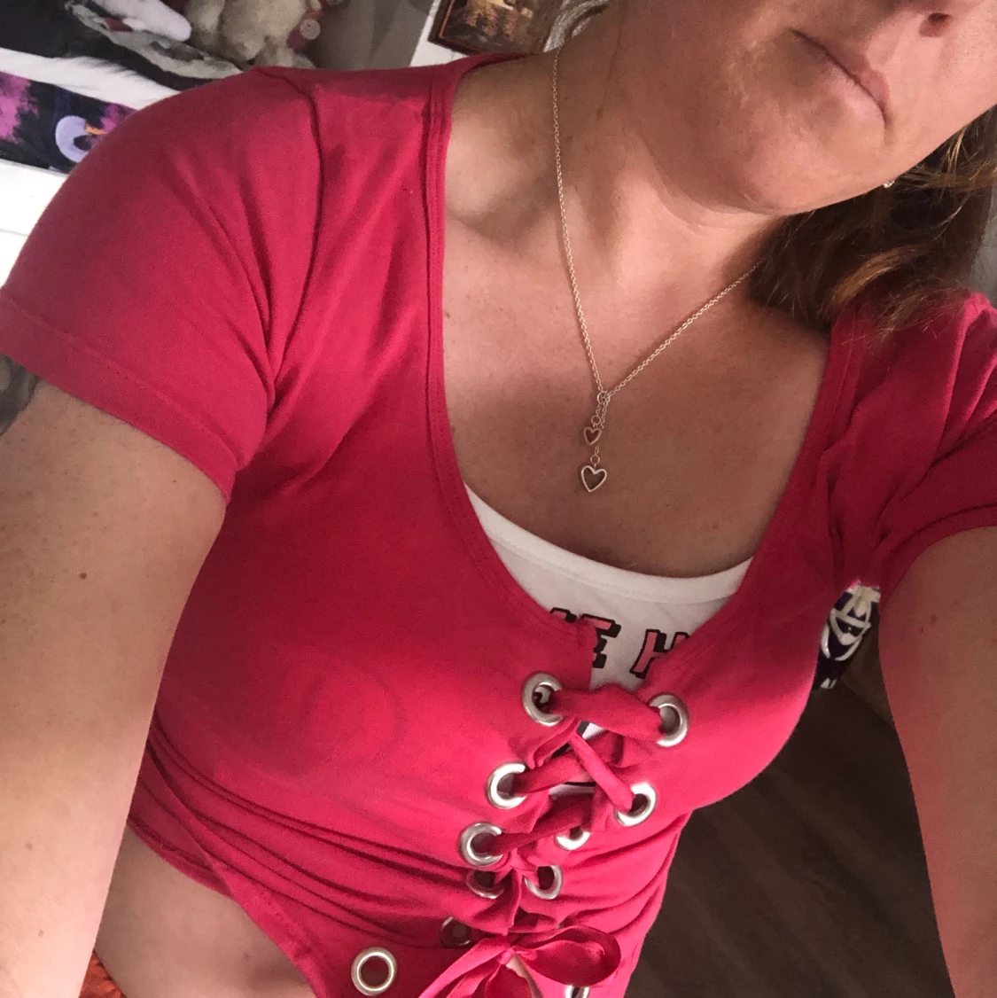 Röd topp med snörning - 90