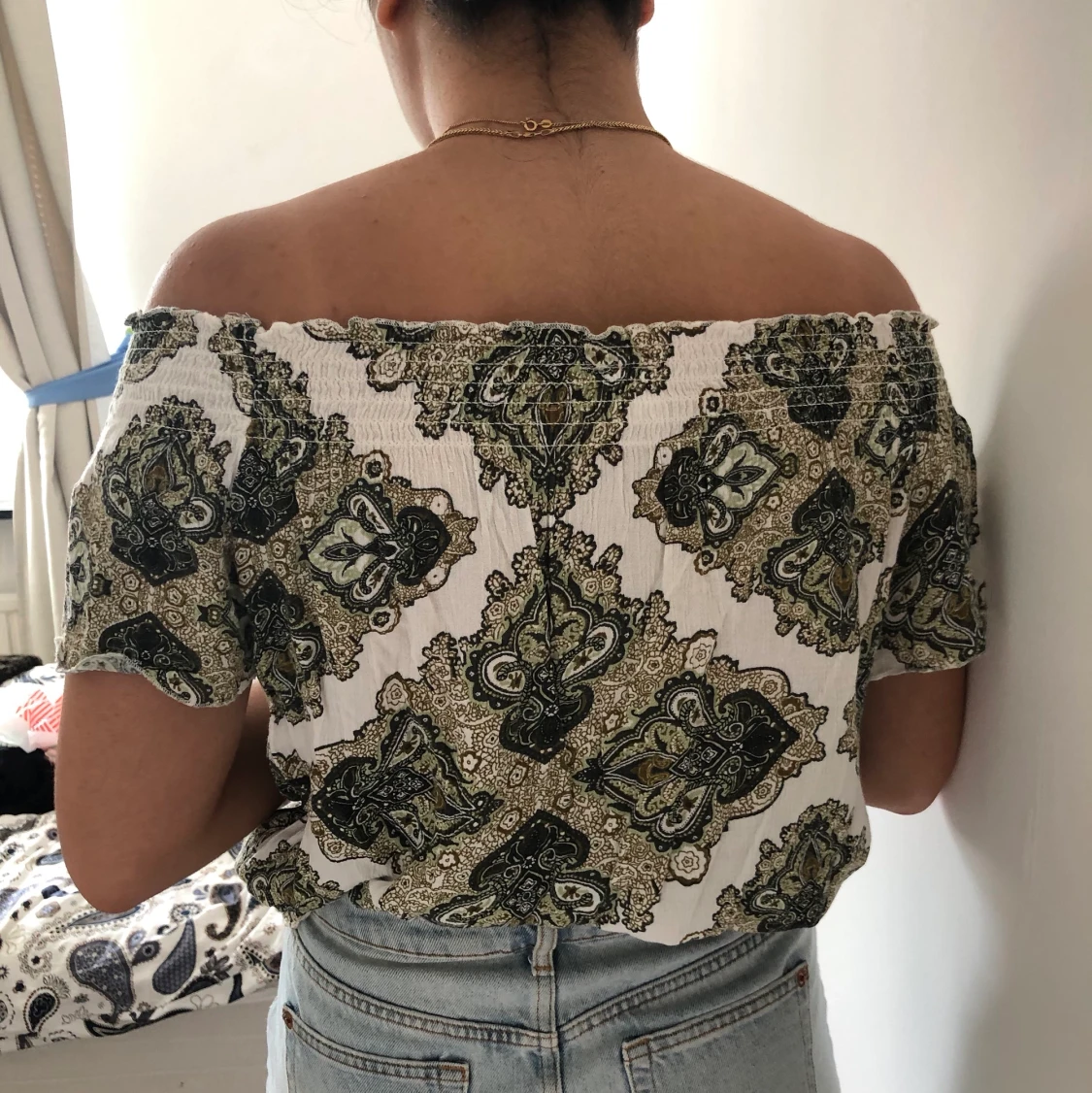 Off the shoulder top! - 90