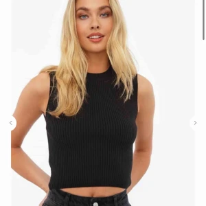  - Supersnygg västliknande tröja från Chiquelle som tyvärr inte kommit till användning. Endast testad, köpt för 279! Passar flera storlekar!🥰