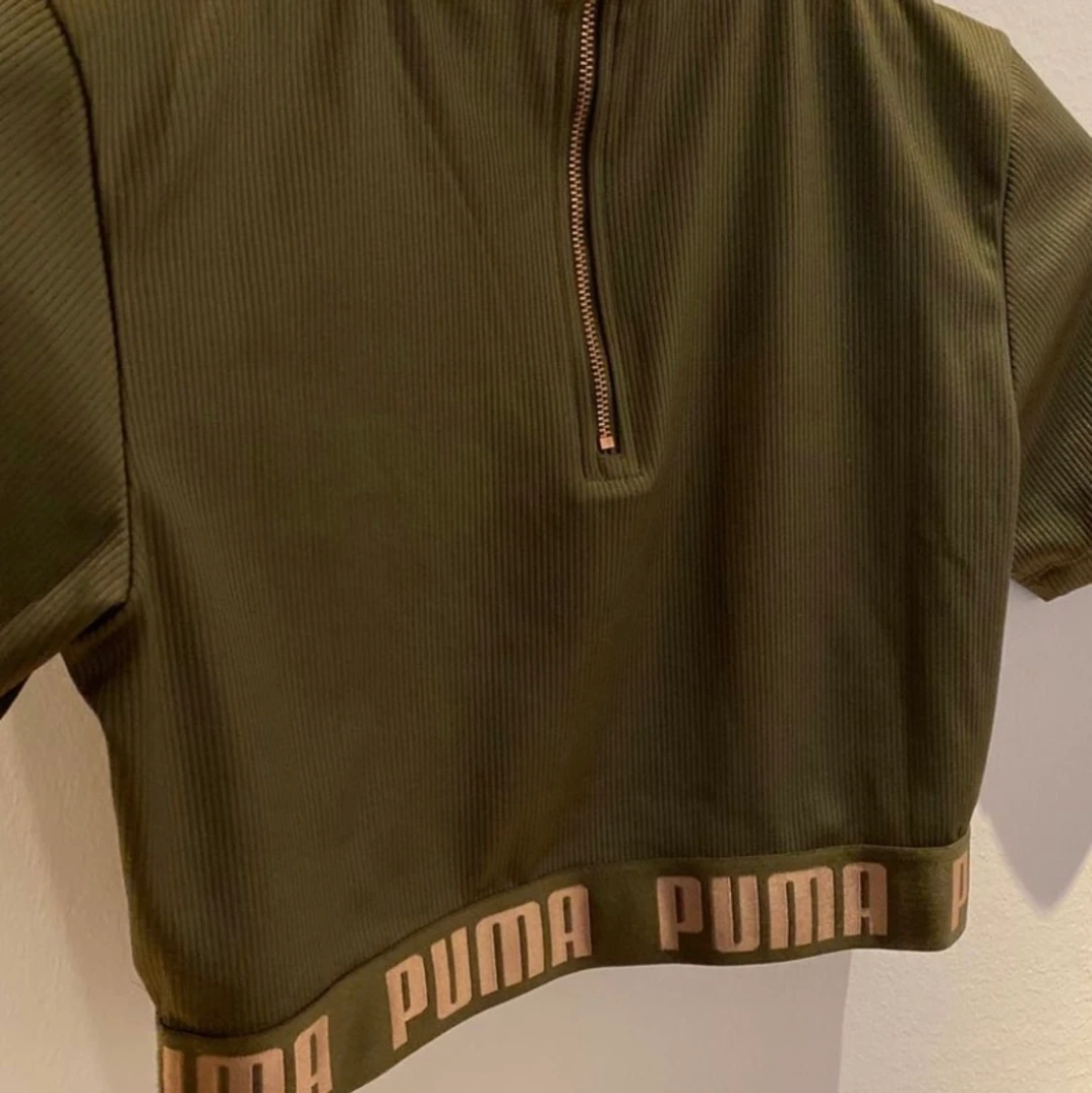 puma crop top  - 90