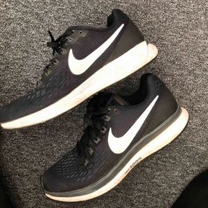  - Ett par skor från Nike. Storlek 36, 300 + frakt 