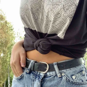  - t-shirt använd en gång, i storlek s men passar även M🦋 frakt tillkommer 