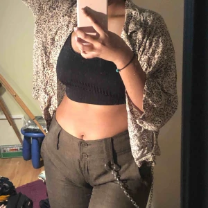  - skjortan på bilden! använd ca 10 gånger, jättebekvämt material