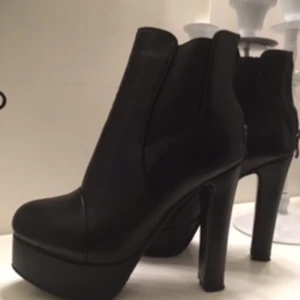 Boots nya - Helt nya hm