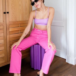 Rowe weekday 24/30 - Asballa jeans från Weekday i modellen rowe, storlek 24/30. Helt slutsålda. Endast provade! Nypris 500. Kan skicka fler bilder på begäran 🍇🍇