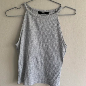 Linne - Linne från Bikbok, knappt använt. Köpare står för frakt 🌷