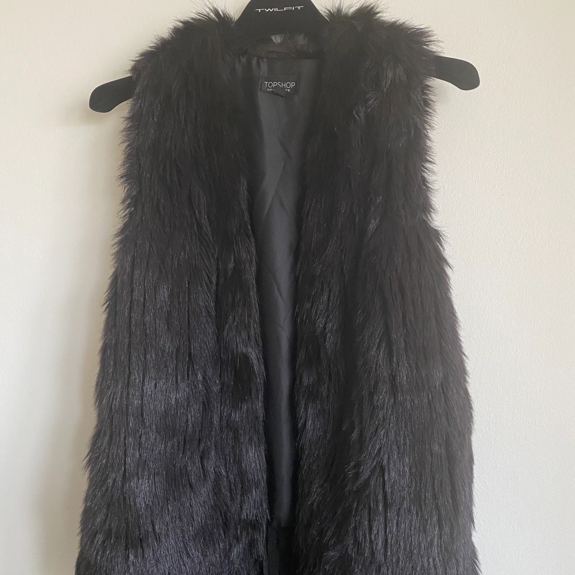 Pälsväst från TOPSHOP